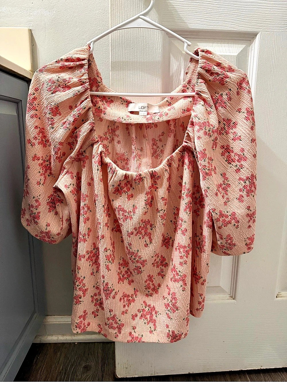LOFT Bouquet Puff Sleeve Square Neck Blouse Floral pink/peach